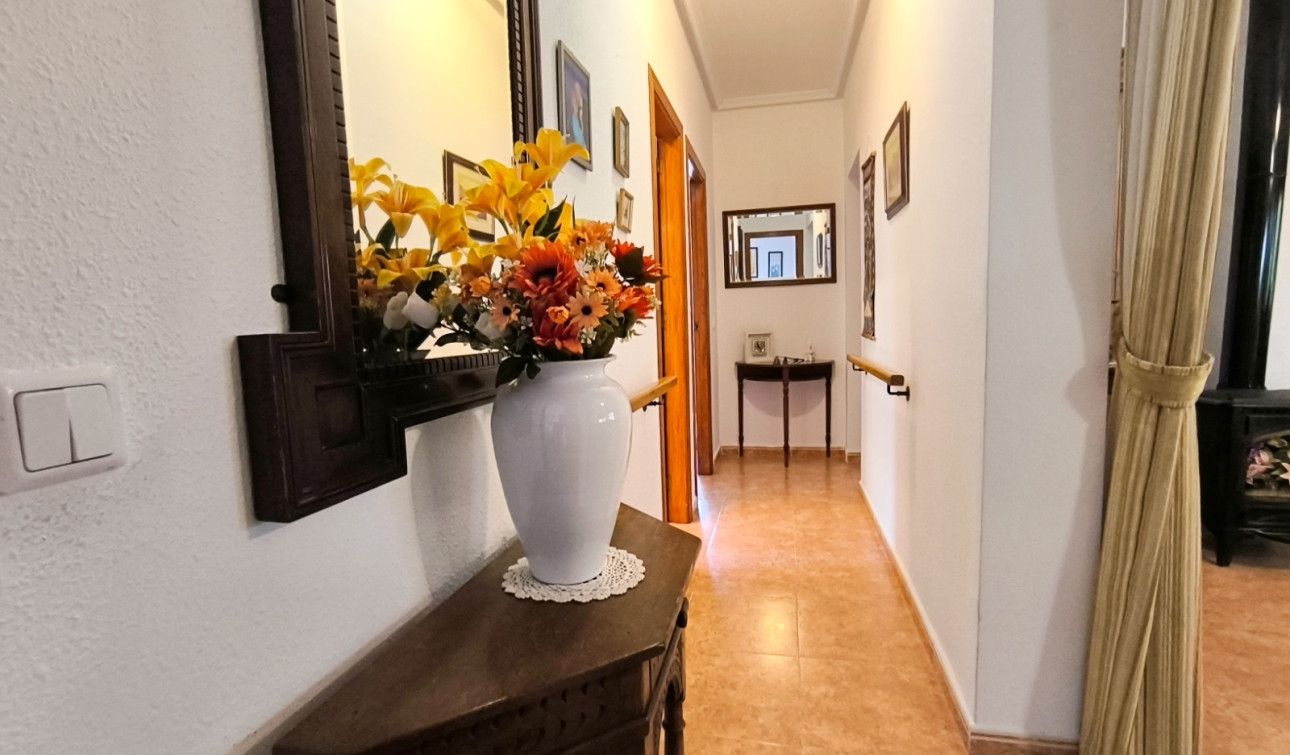 Herverkoop - Finca / Landgoed - Orihuela