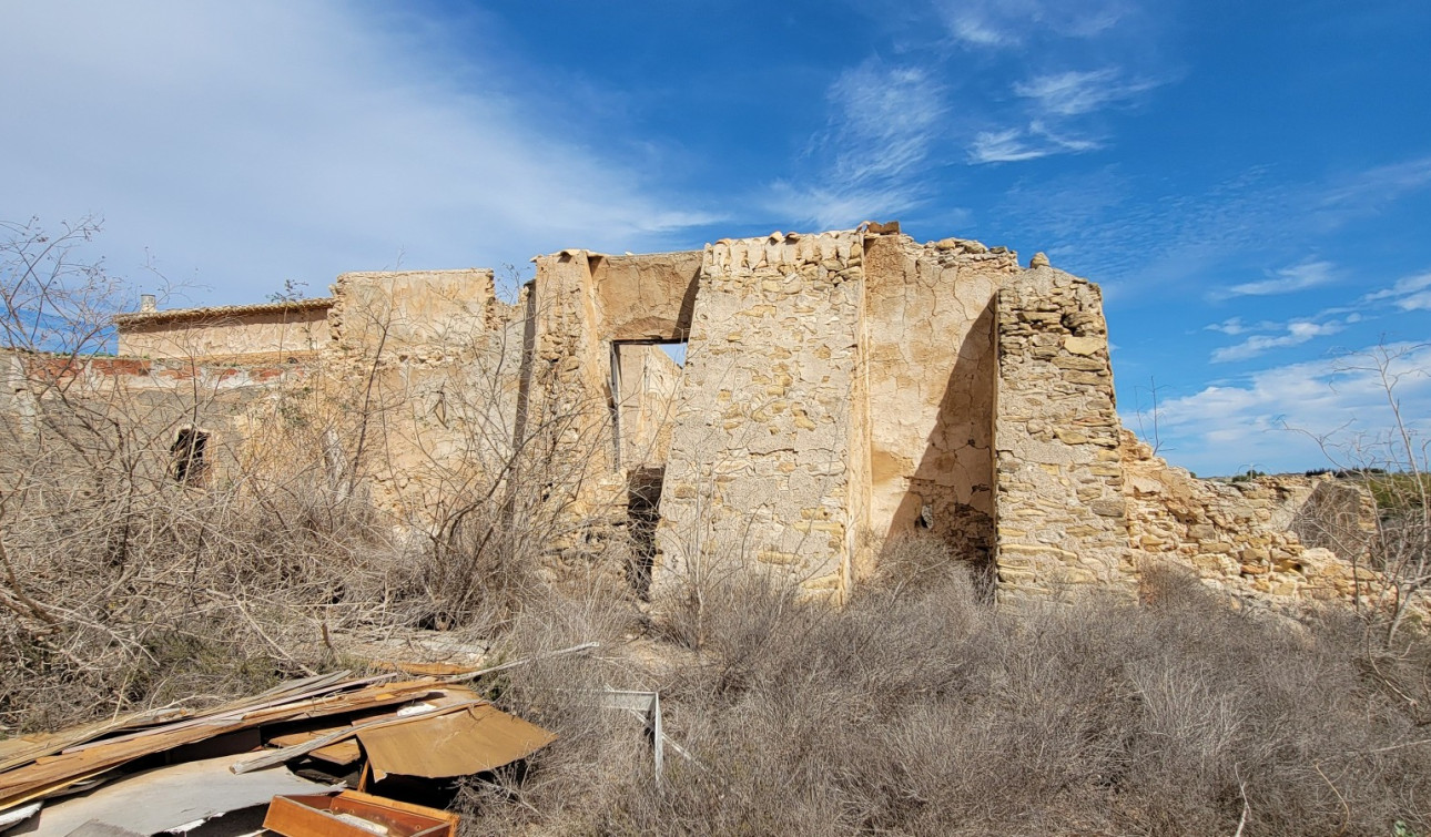 Herverkoop - Finca / Landgoed - San Miguel de Salinas