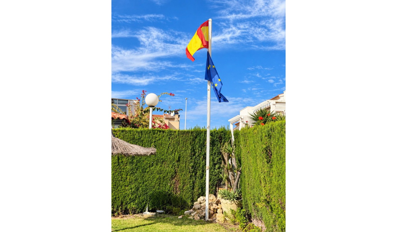 Herverkoop - Halfvrijstaande villa - Alicante - La Florida