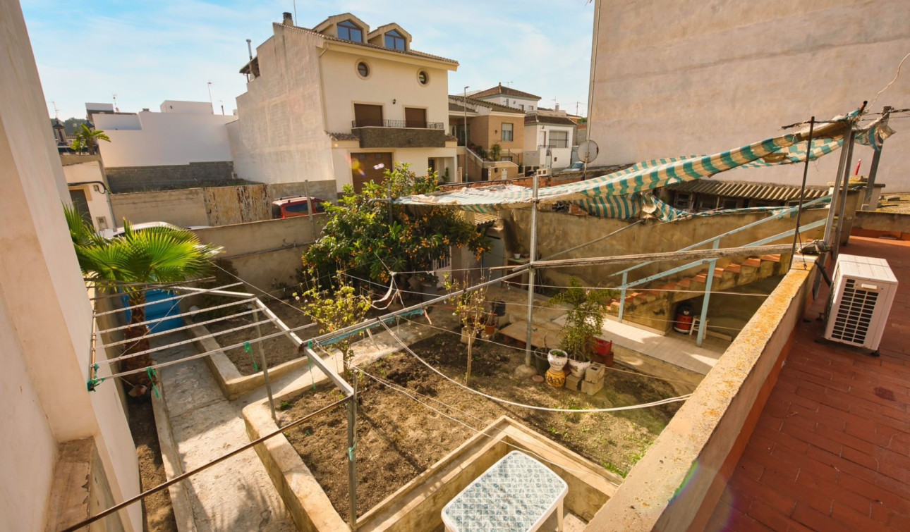 Herverkoop - Halfvrijstaande villa - Benijofar