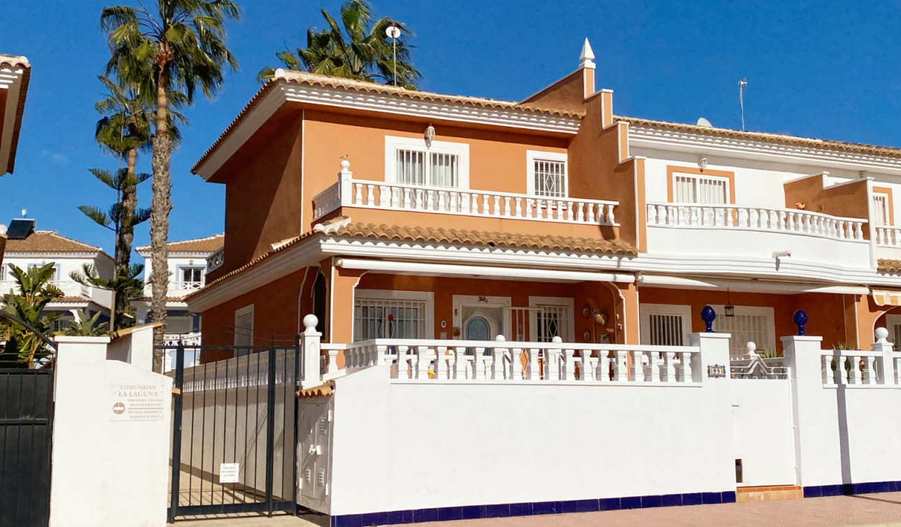 Herverkoop - Halfvrijstaande villa - Ciudad Quesada - Doña Pena