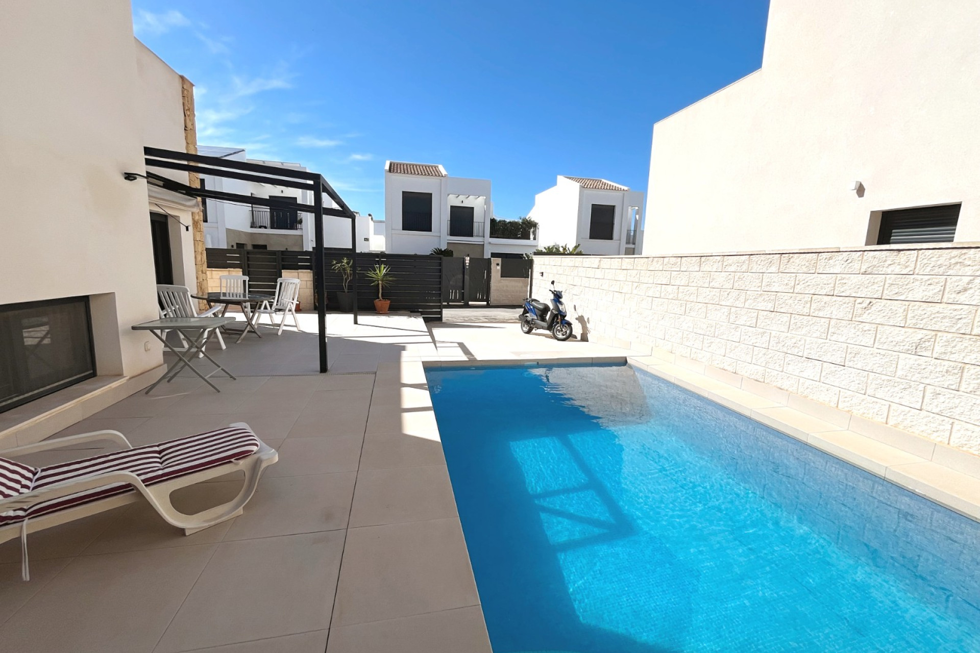 Herverkoop - Halfvrijstaande villa - Ciudad Quesada - Pueblo Bravo