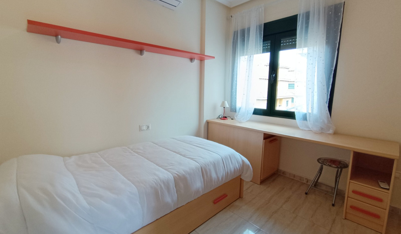 Herverkoop - Halfvrijstaande villa - Ciudad Quesada