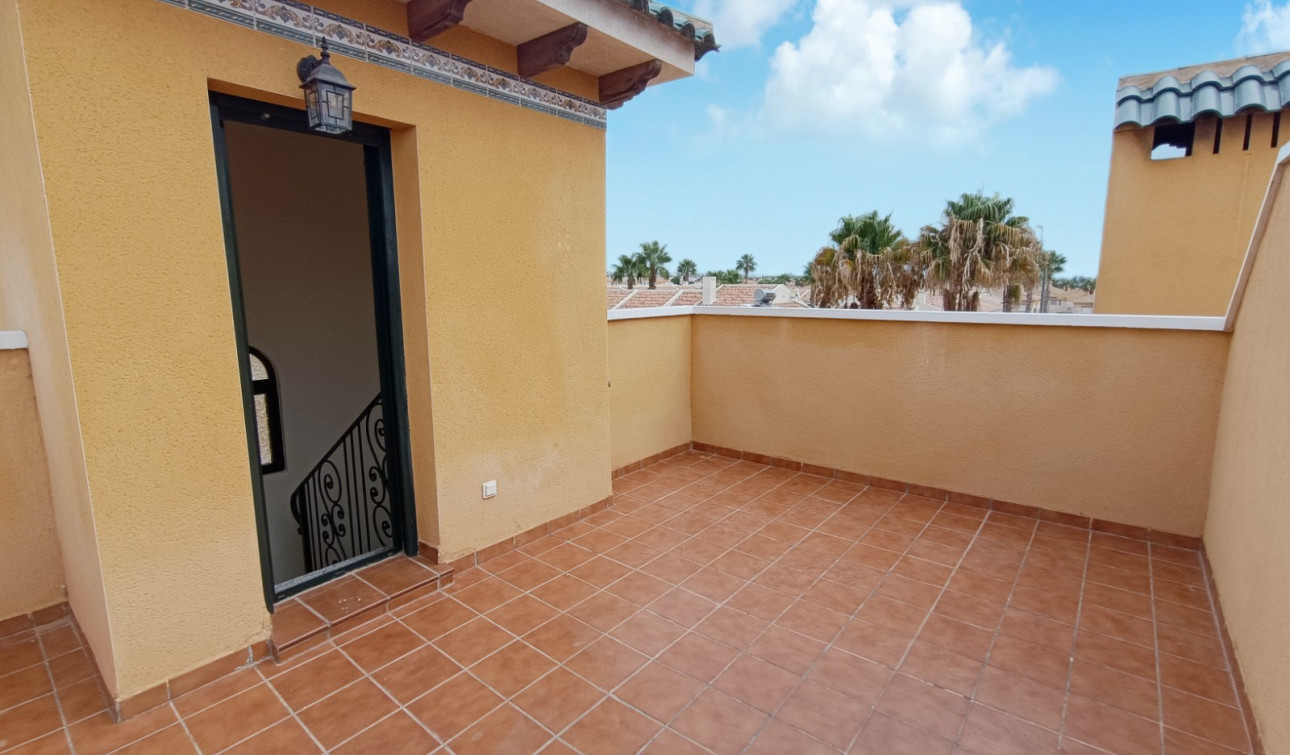 Herverkoop - Halfvrijstaande villa - Ciudad Quesada