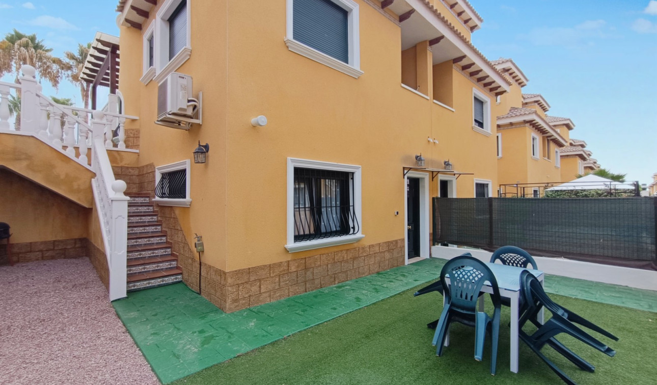 Herverkoop - Halfvrijstaande villa - Ciudad Quesada