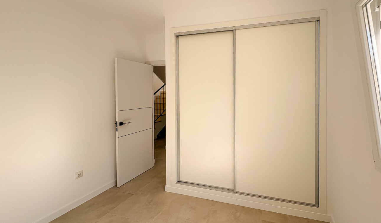 Herverkoop - Halfvrijstaande villa - El Campello - Pueblo Acantilado - Venta Lanuza