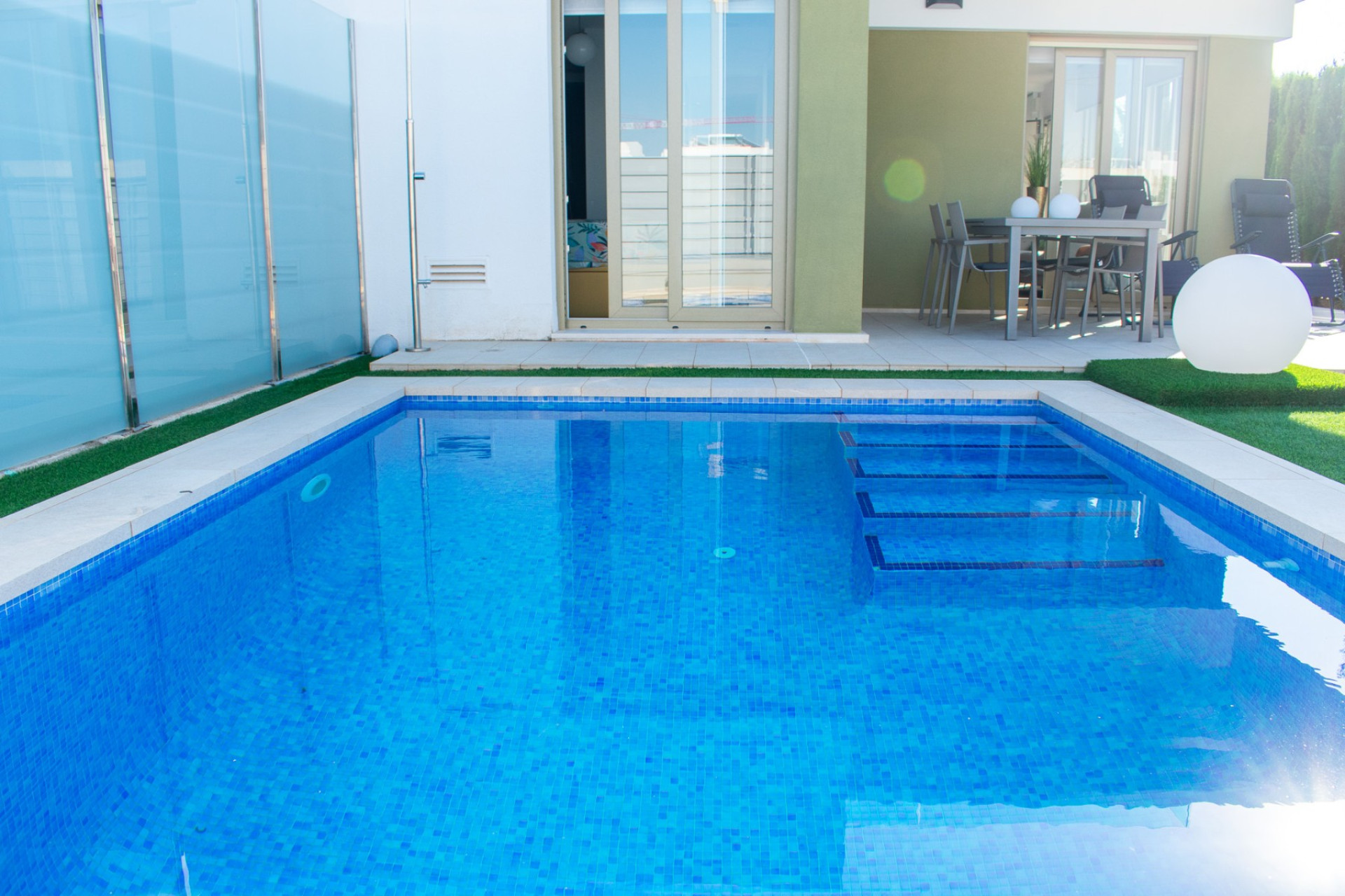 Herverkoop - Halfvrijstaande villa - Entre Naranjos