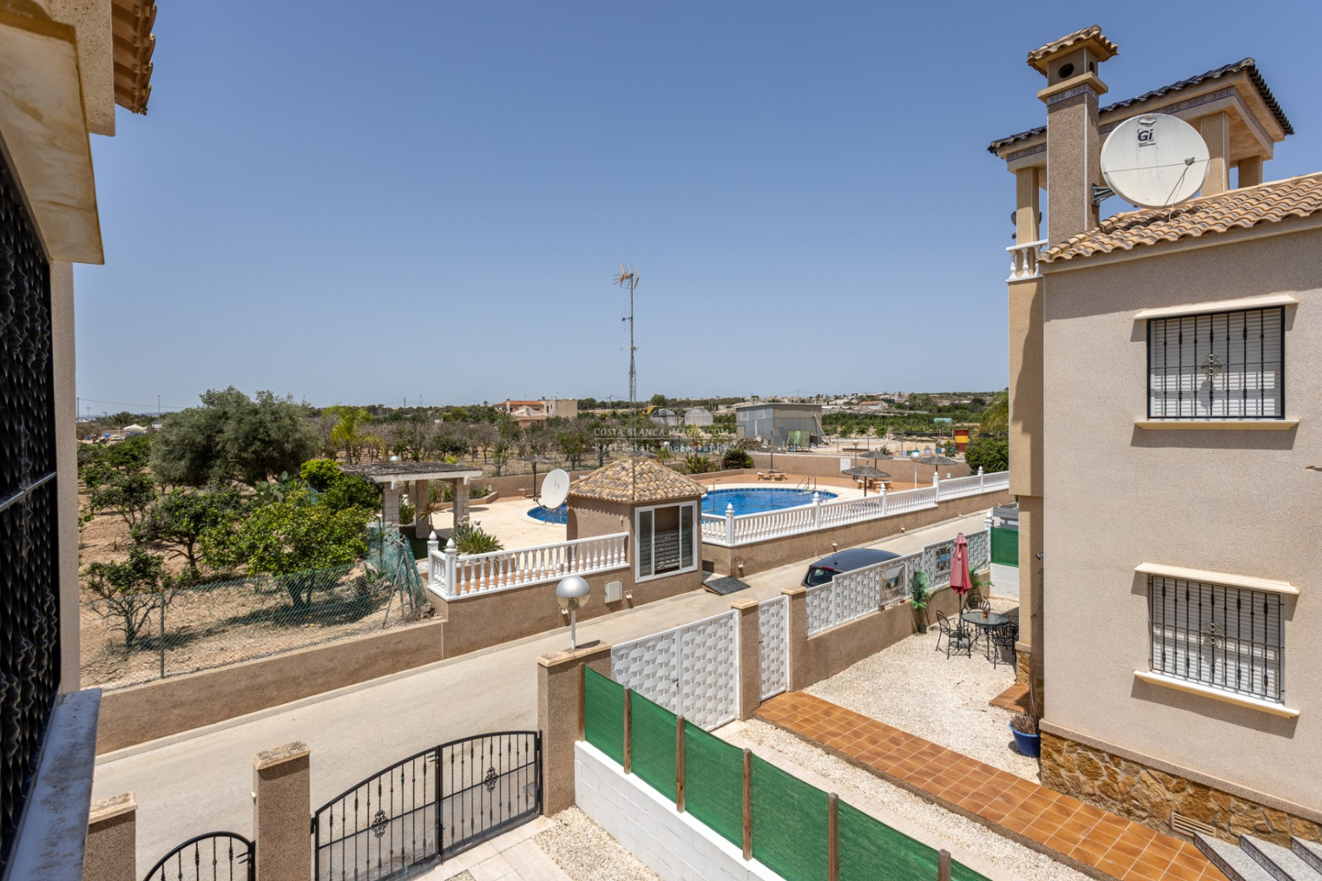 Herverkoop - Halfvrijstaande villa - Guardamar del Segura - Urb el raso