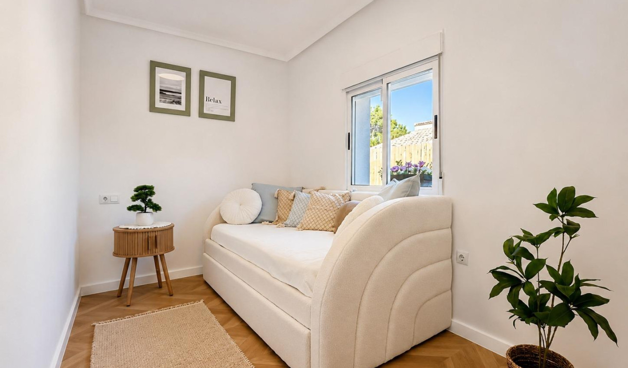 Herverkoop - Halfvrijstaande villa - Orihuela Costa - Punta Prima