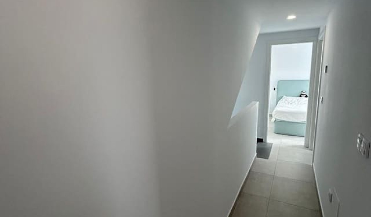 Herverkoop - Halfvrijstaande villa - Santiago de la Ribera