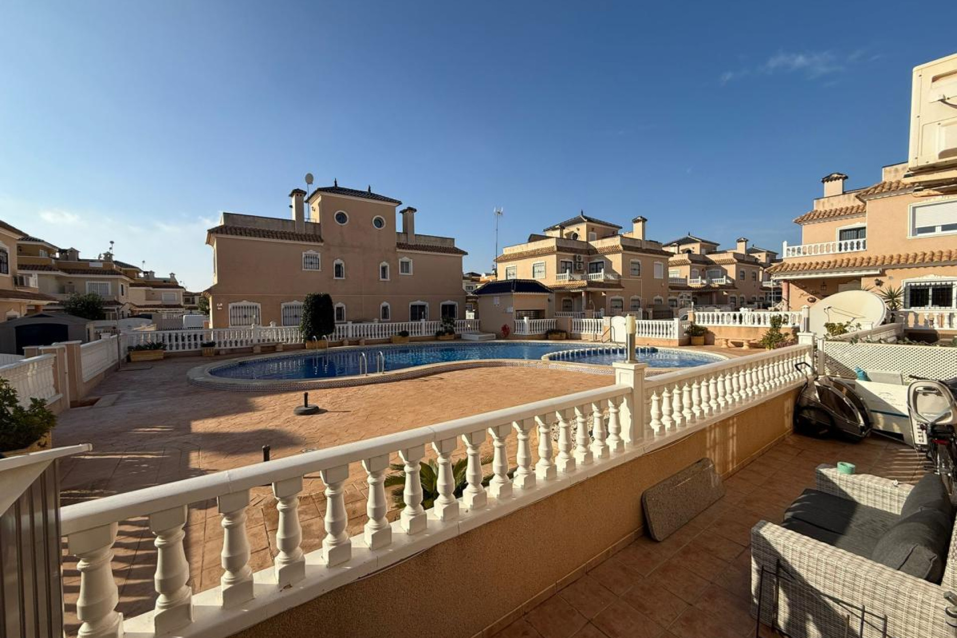 Herverkoop - Halfvrijstaande villa - Torre de la Horadada