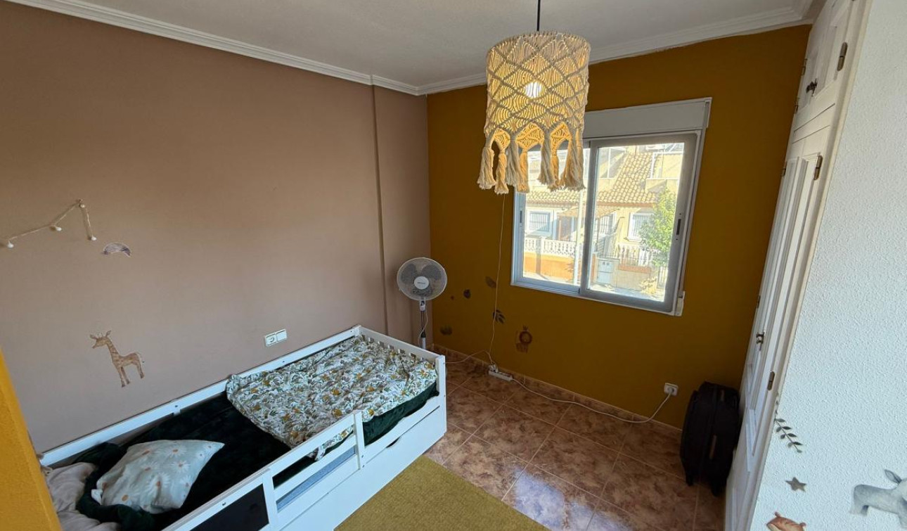 Herverkoop - Halfvrijstaande villa - Torre de la Horadada