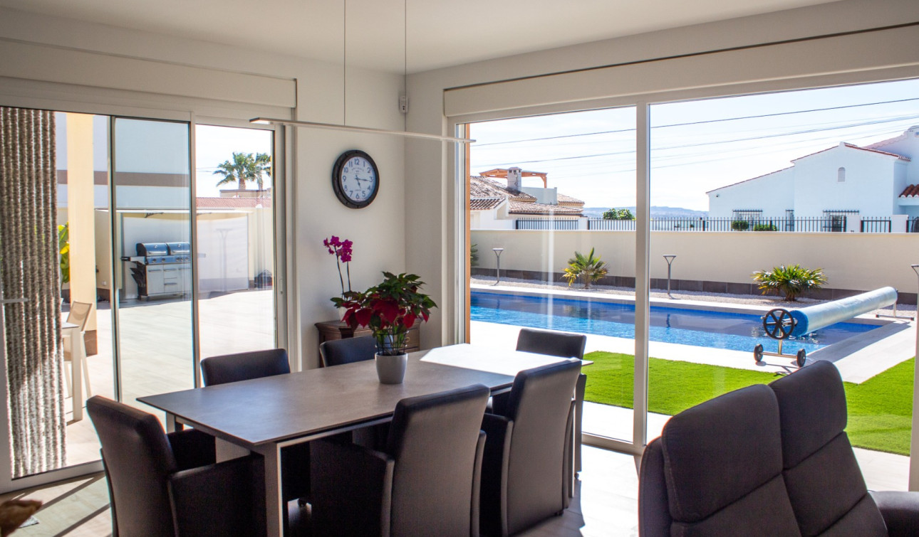 Herverkoop - Halfvrijstaande villa - Torrevieja - La Siesta - El Salado - Torreta