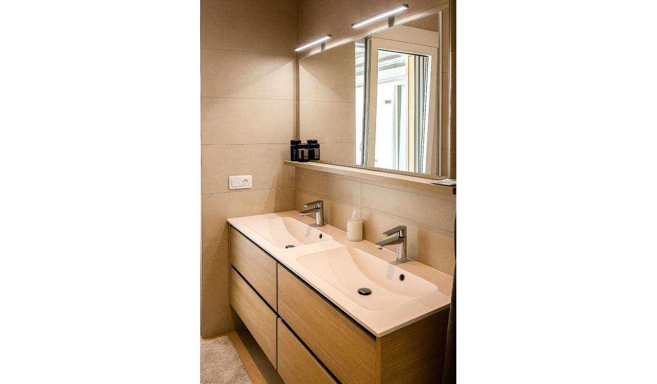 Herverkoop - Halfvrijstaande villa - Torrevieja - La Siesta - El Salado - Torreta