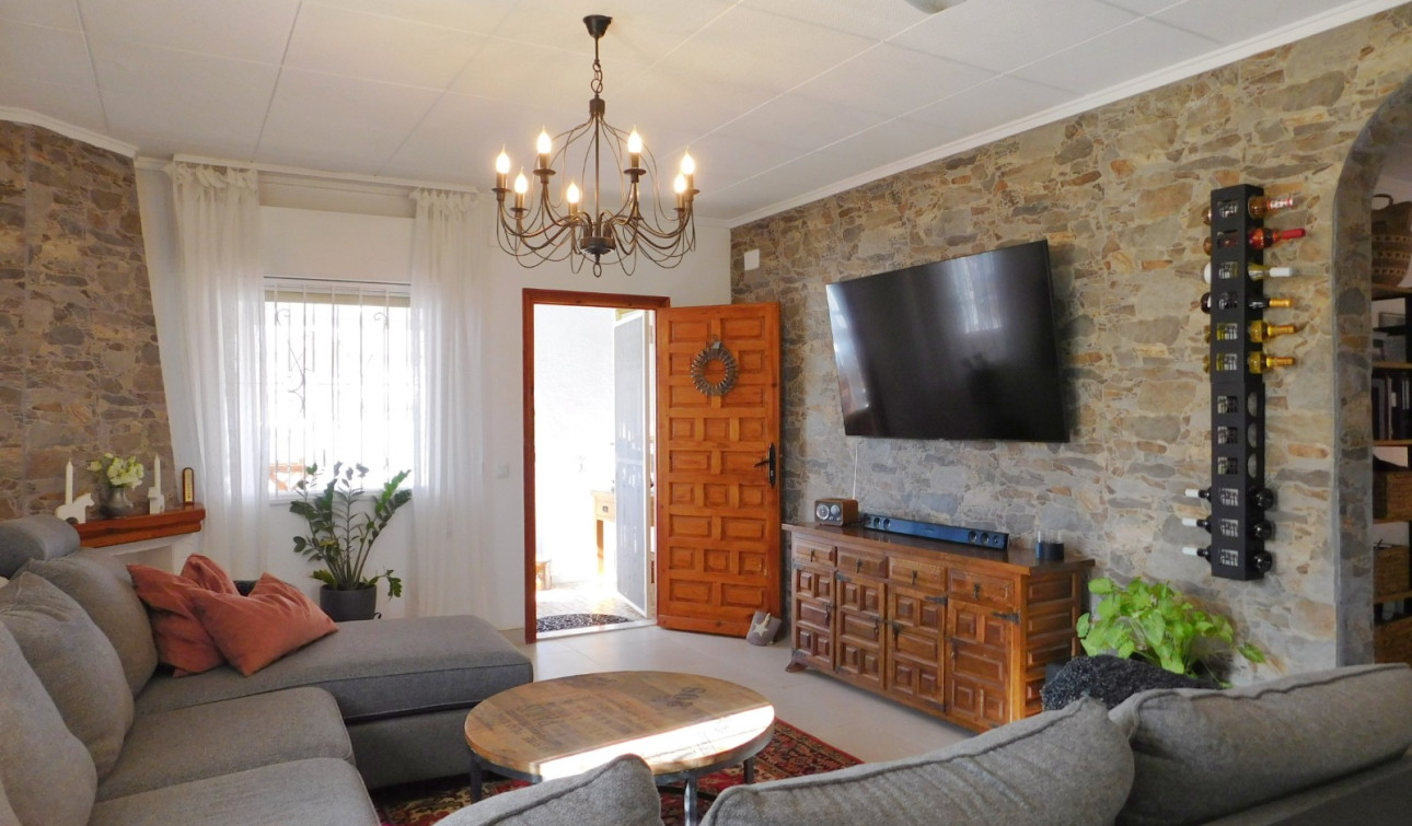 Herverkoop - Halfvrijstaande villa - Torrevieja - San Luis