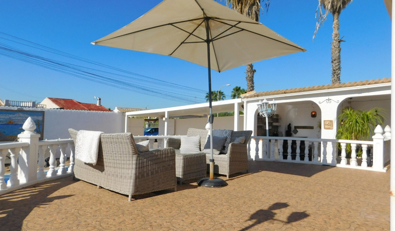 Herverkoop - Halfvrijstaande villa - Torrevieja - San Luis