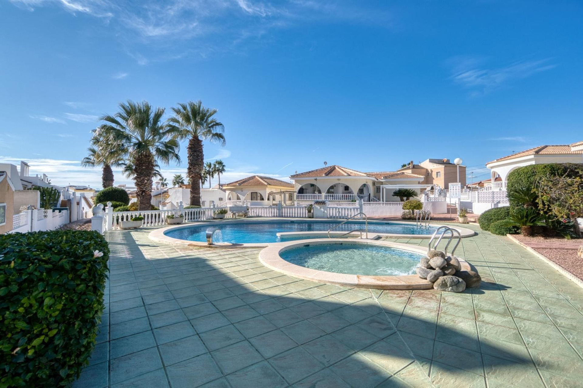 Herverkoop - Stadshuis - Benijofar - Monte Azul/ El Dorado