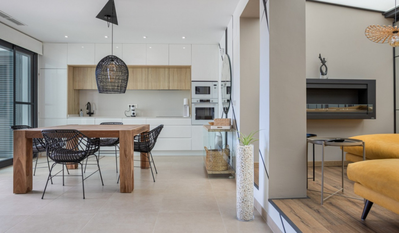 Herverkoop - Stadshuis - Benijofar