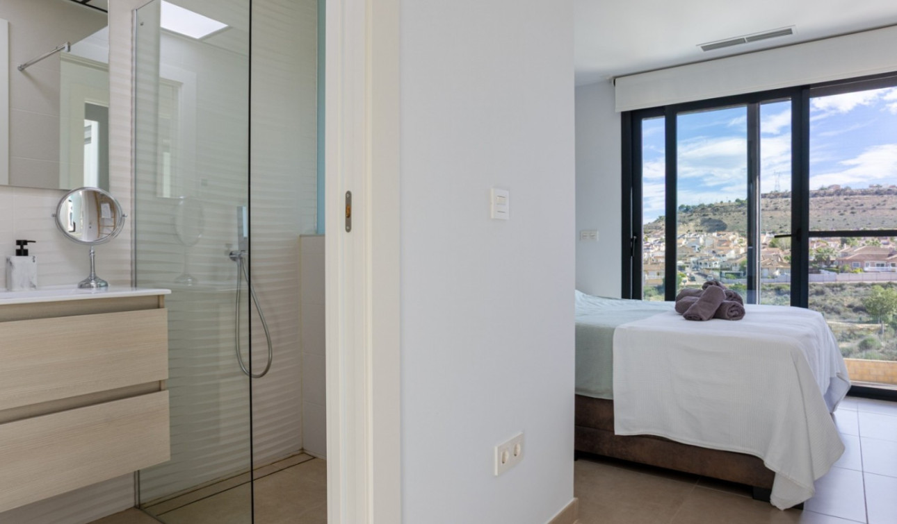 Herverkoop - Stadshuis - Benijofar