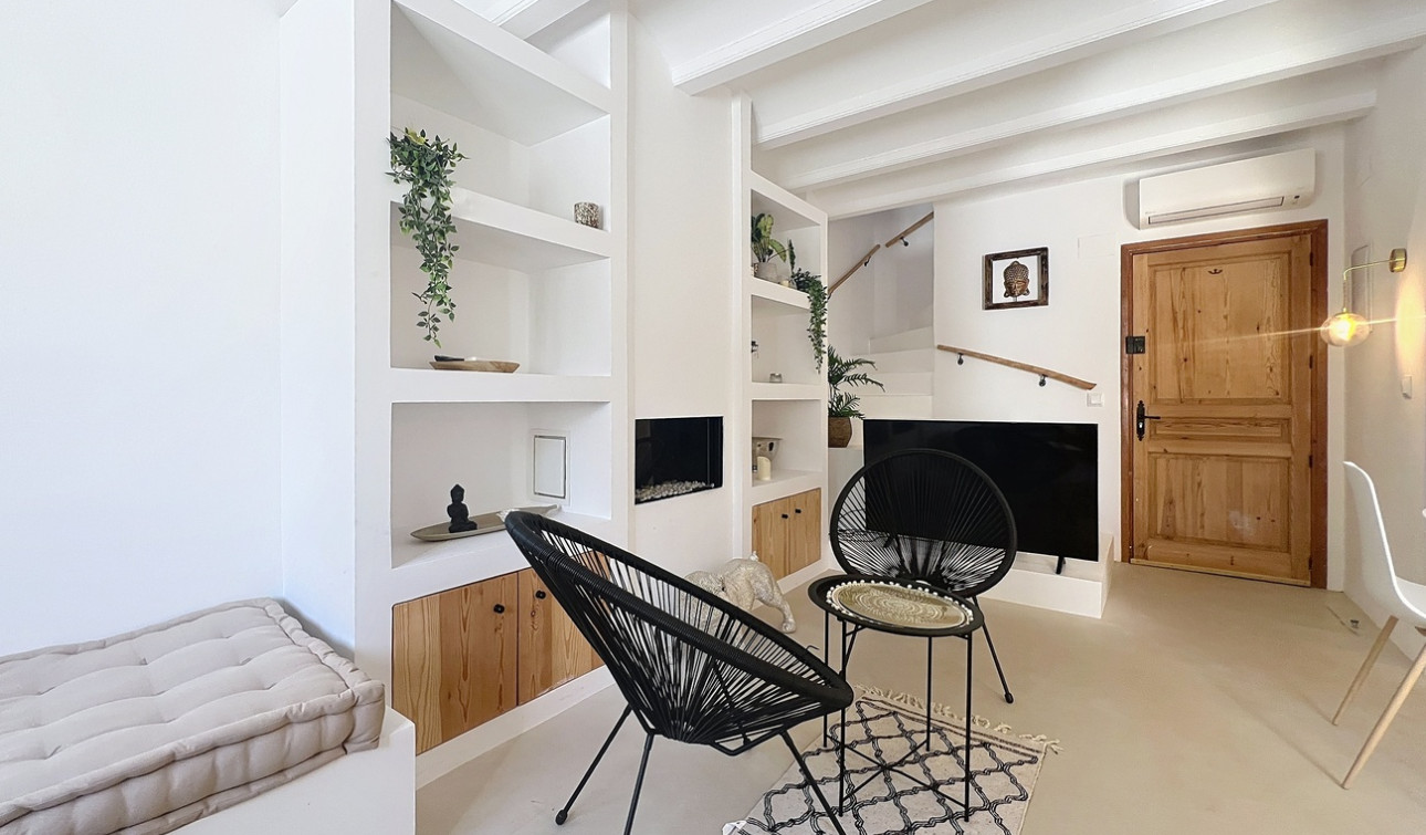 Herverkoop - Stadshuis - Benissa - Costa Blanca