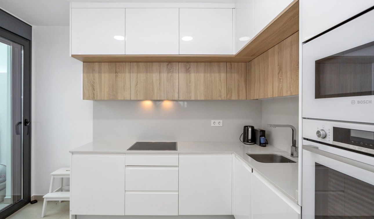 Herverkoop - Stadshuis - Ciudad Quesada - Costa Blanca South