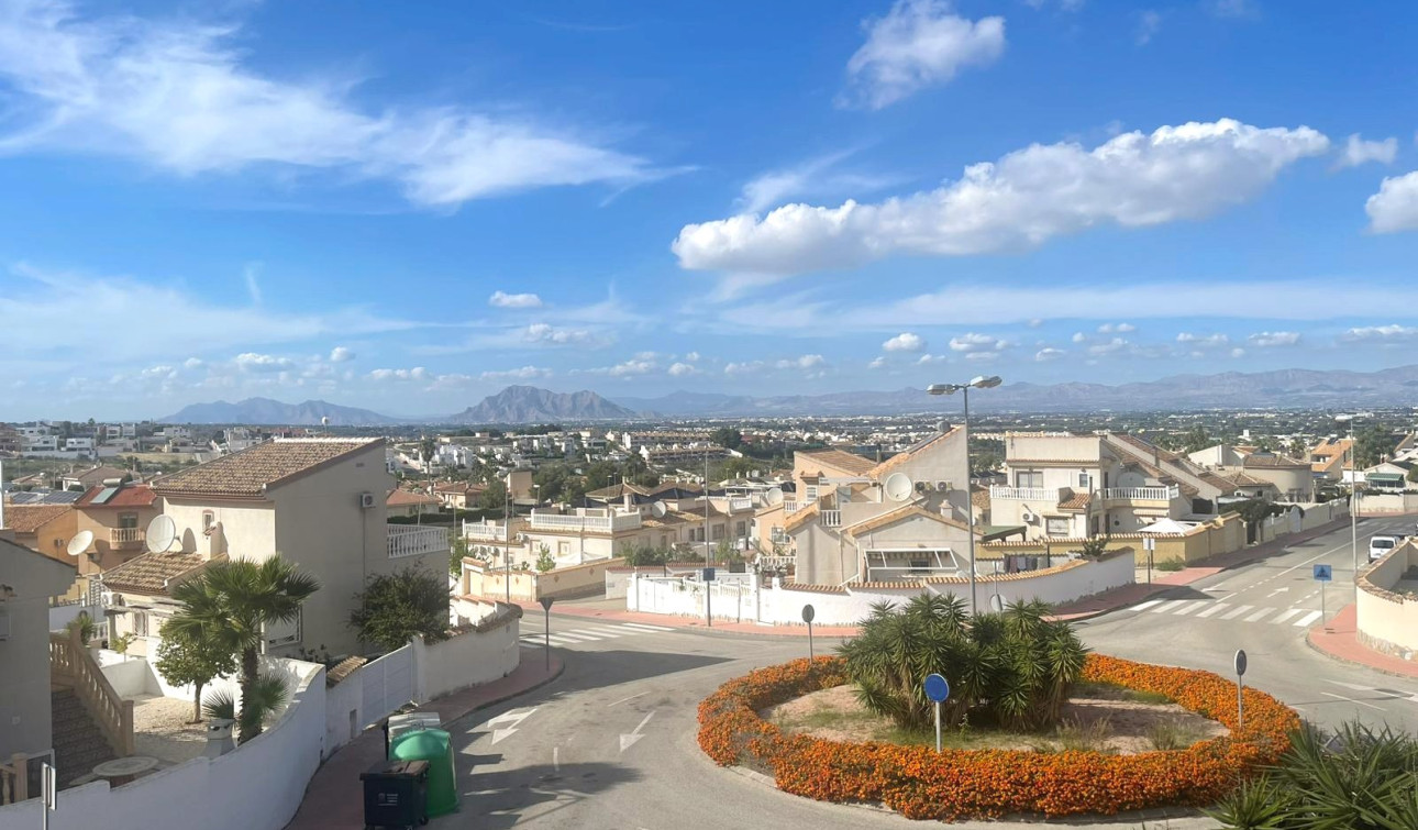 Herverkoop - Stadshuis - Ciudad Quesada - Rojales Hills