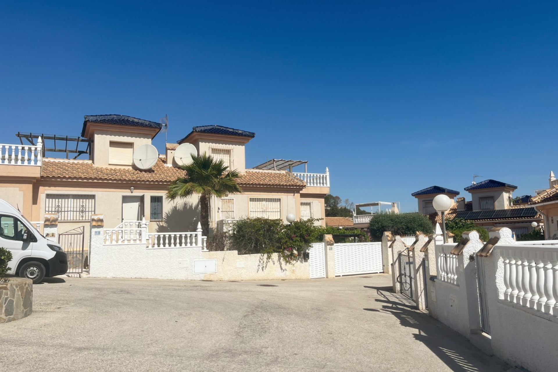 Herverkoop - Stadshuis - Ciudad Quesada - Upper Golf