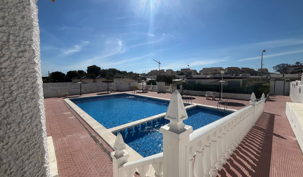 Herverkoop - Stadshuis - Ciudad Quesada - Upper Golf
