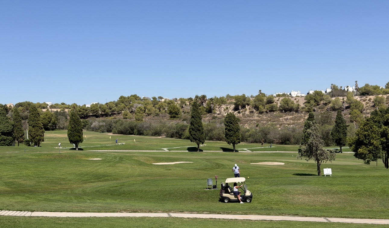 Herverkoop - Stadshuis - Dehesa de Campoamor - Campoamor Golf