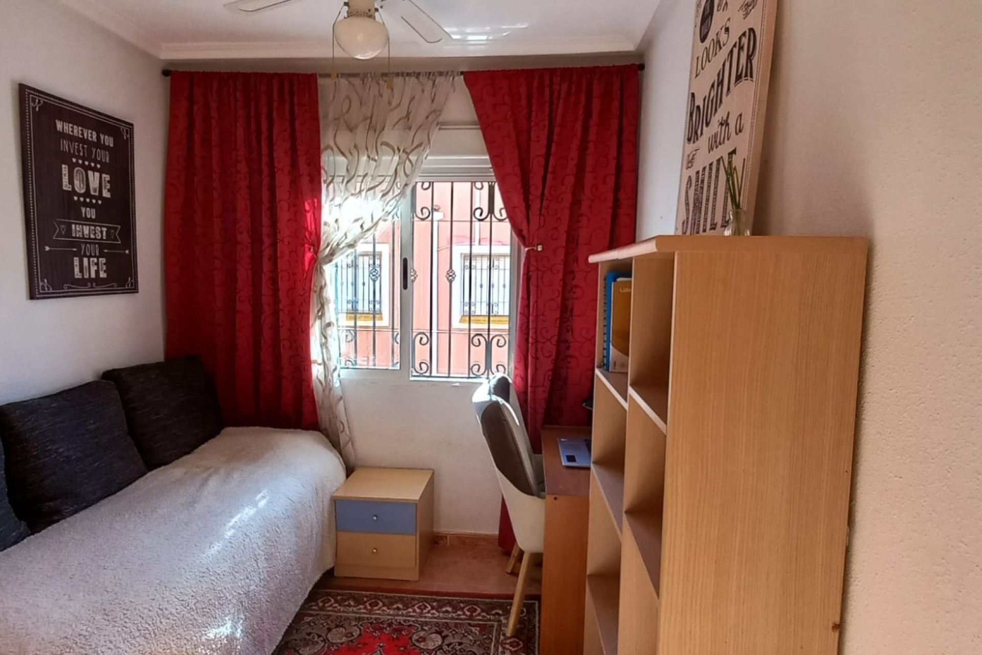 Herverkoop - Stadshuis - Los Montesinos - La Herrada