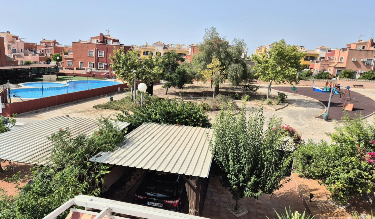 Herverkoop - Stadshuis - Los Montesinos - La Herrada