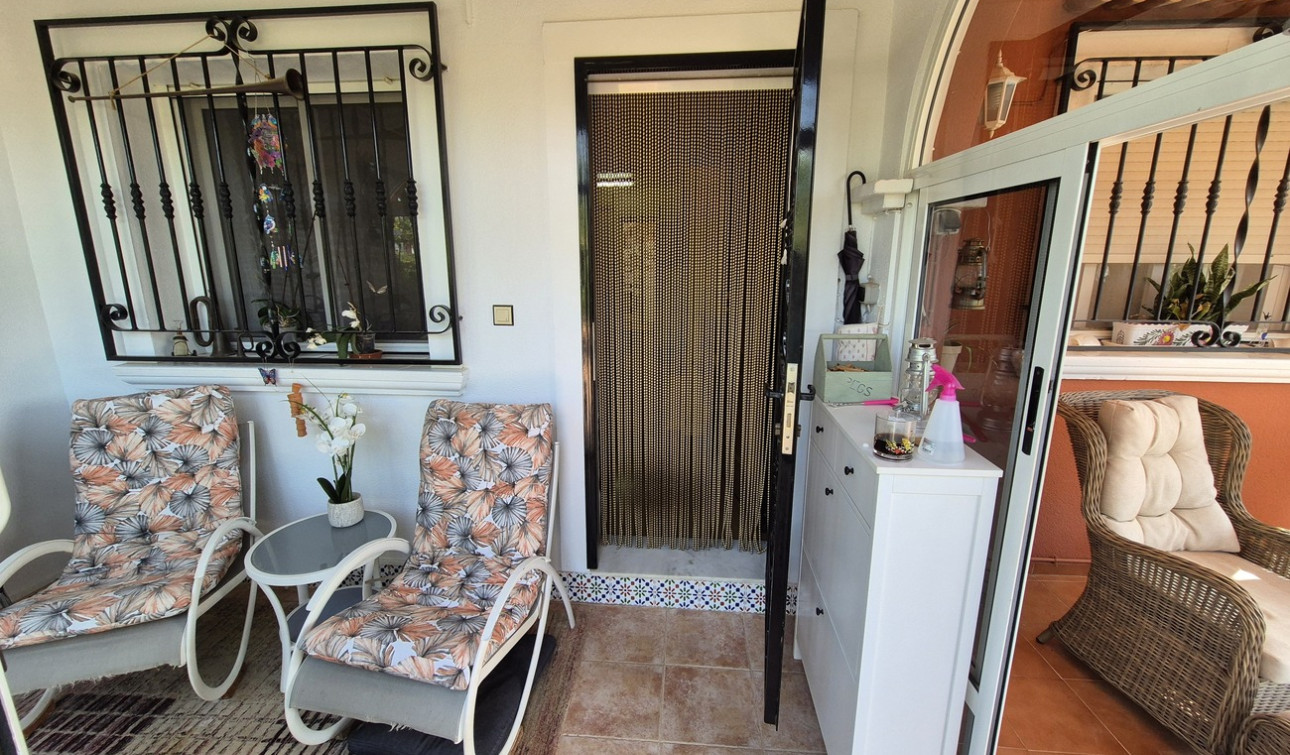 Herverkoop - Stadshuis - Los Montesinos - La Herrada