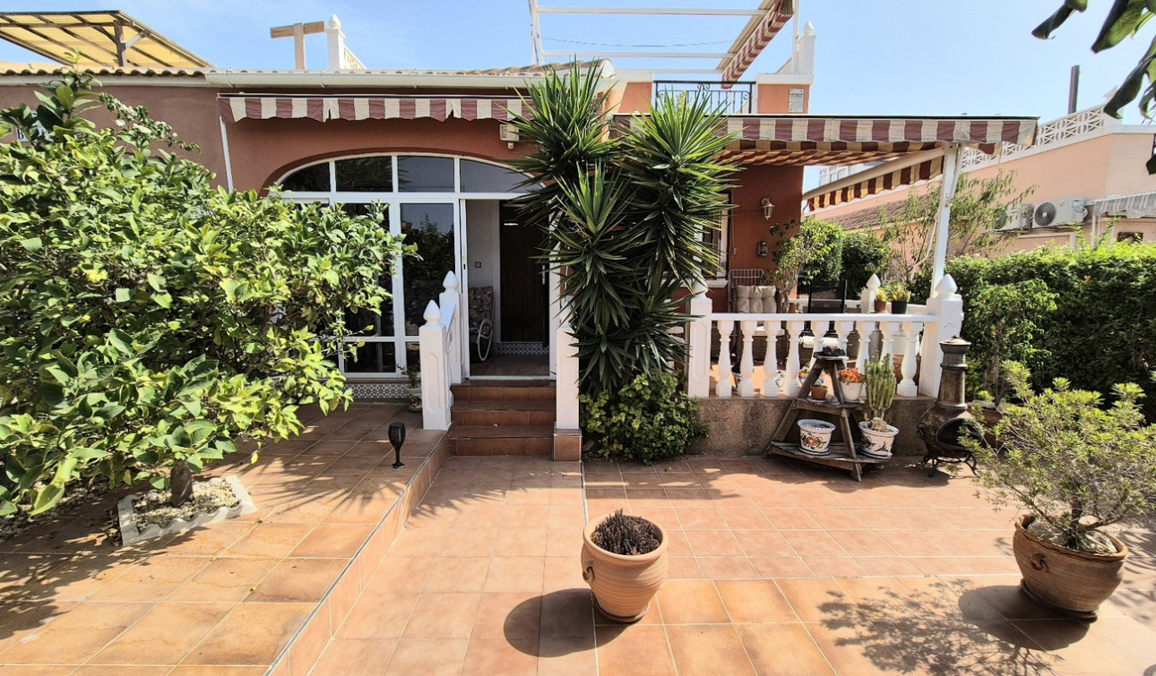 Herverkoop - Stadshuis - Los Montesinos - La Herrada
