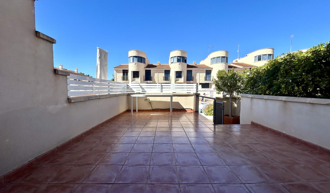 Herverkoop - Stadshuis - Orihuela Costa - Aguamarina