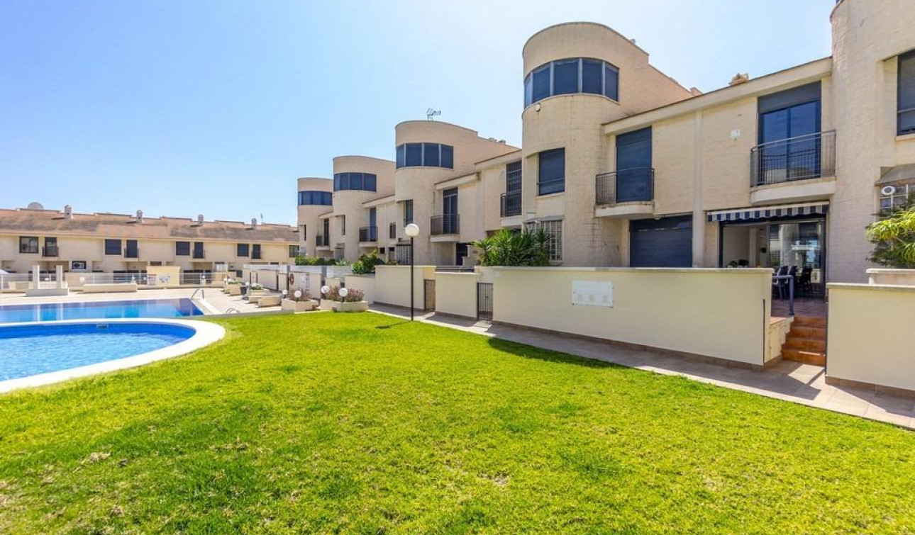 Herverkoop - Stadshuis - Orihuela Costa - Aguamarina