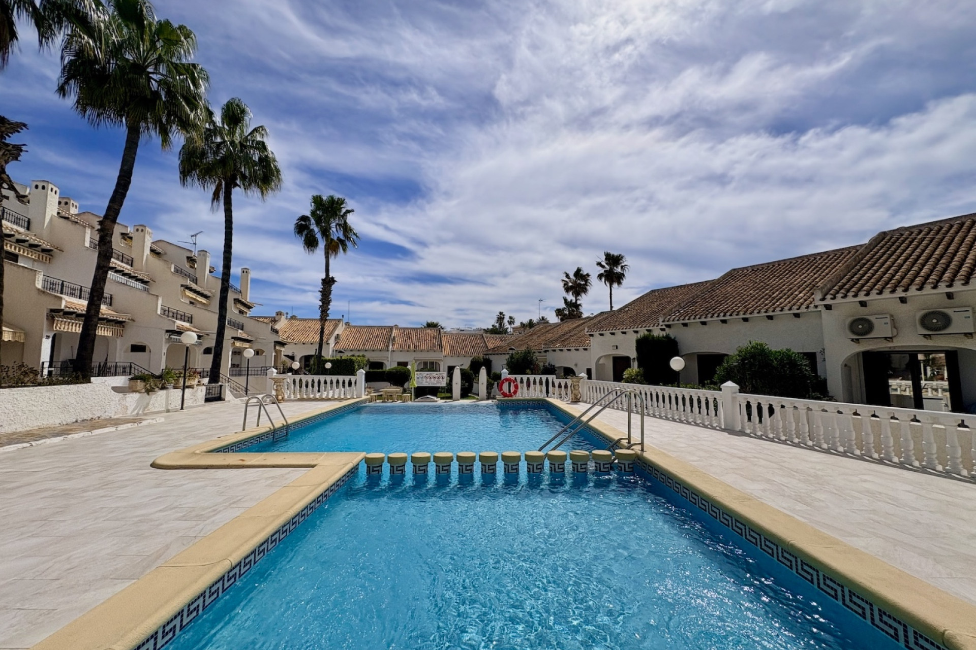 Herverkoop - Stadshuis - Orihuela Costa - Cabo Roig