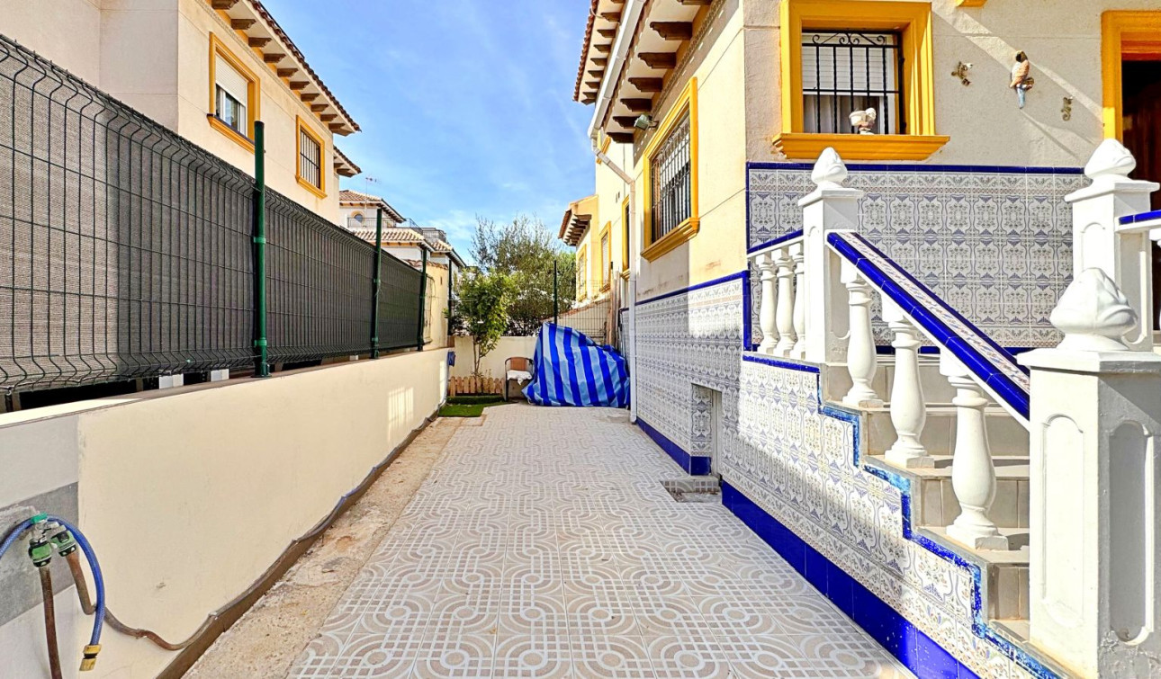 Herverkoop - Stadshuis - Orihuela Costa - La Campana