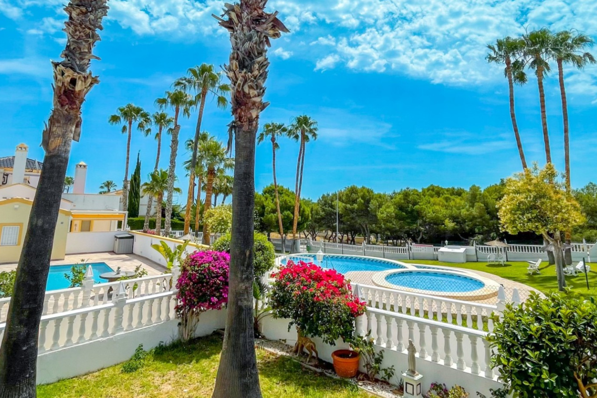 Herverkoop - Stadshuis - Orihuela Costa - La Rioja