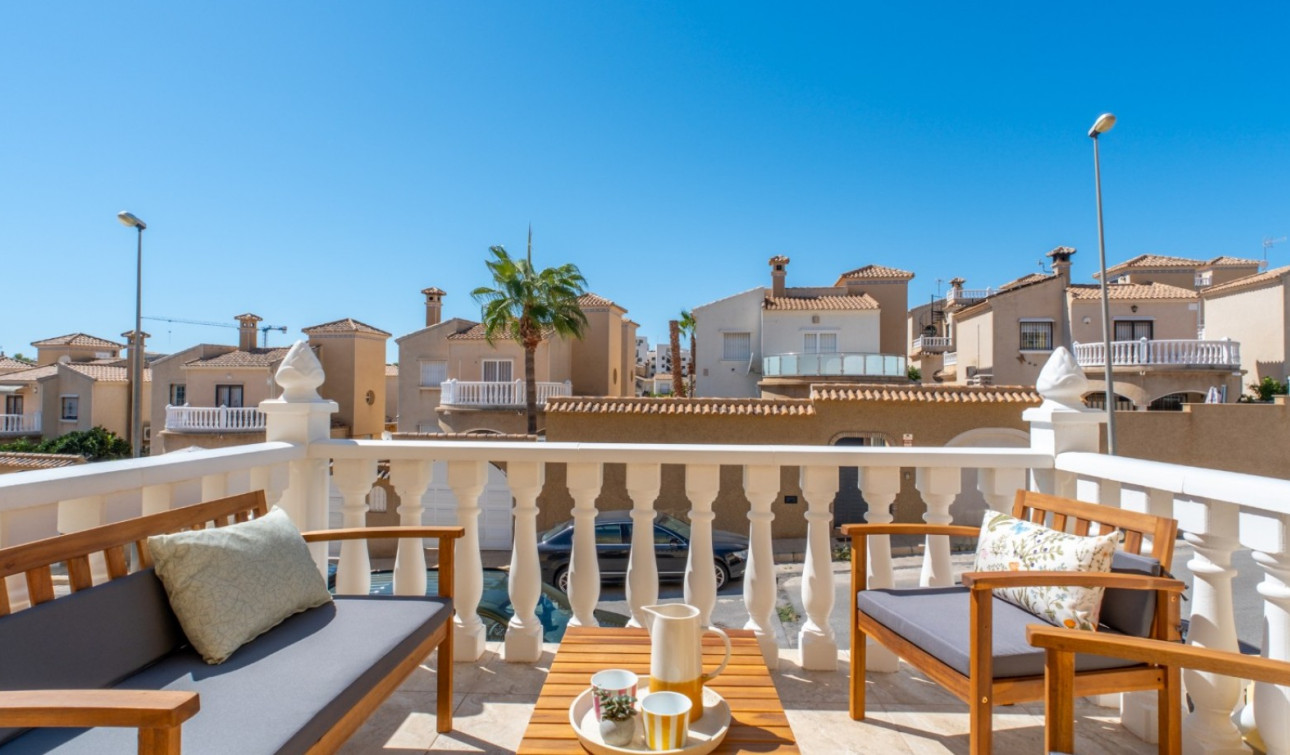 Herverkoop - Stadshuis - Orihuela Costa - Las Filipinas