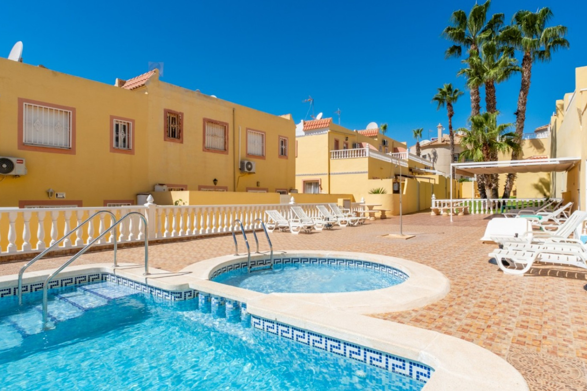 Herverkoop - Stadshuis - Orihuela Costa - Las Filipinas