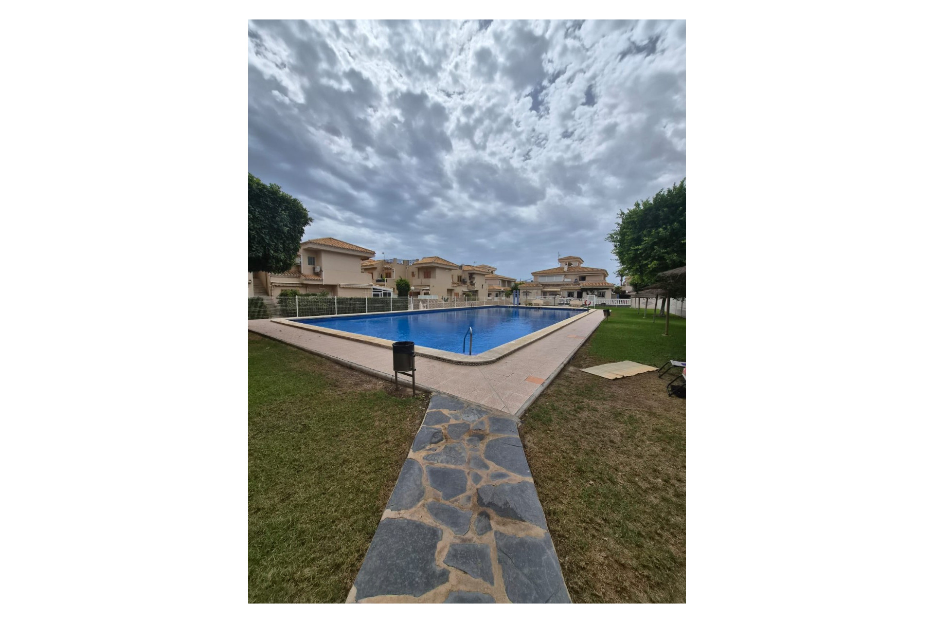 Herverkoop - Stadshuis - Orihuela Costa - Playa Flamenca