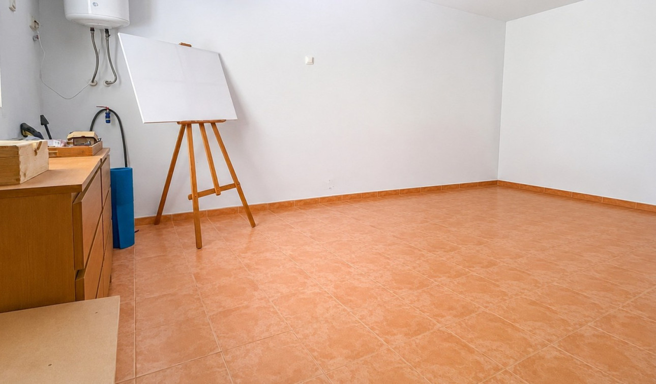 Herverkoop - Stadshuis - Orihuela Costa - Punta Prima