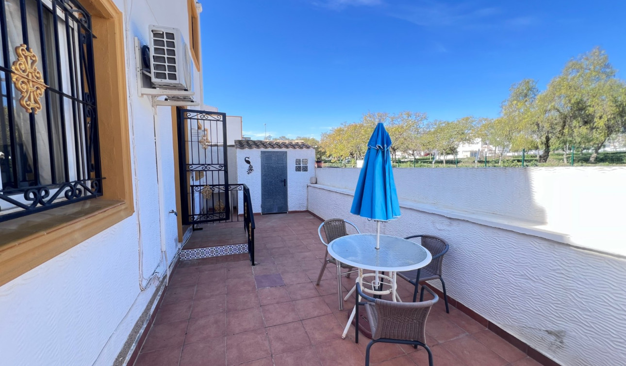 Herverkoop - Stadshuis - Orihuela - Entre Naranjos