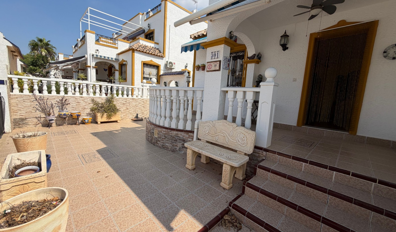 Herverkoop - Stadshuis - Orihuela - Entre Naranjos