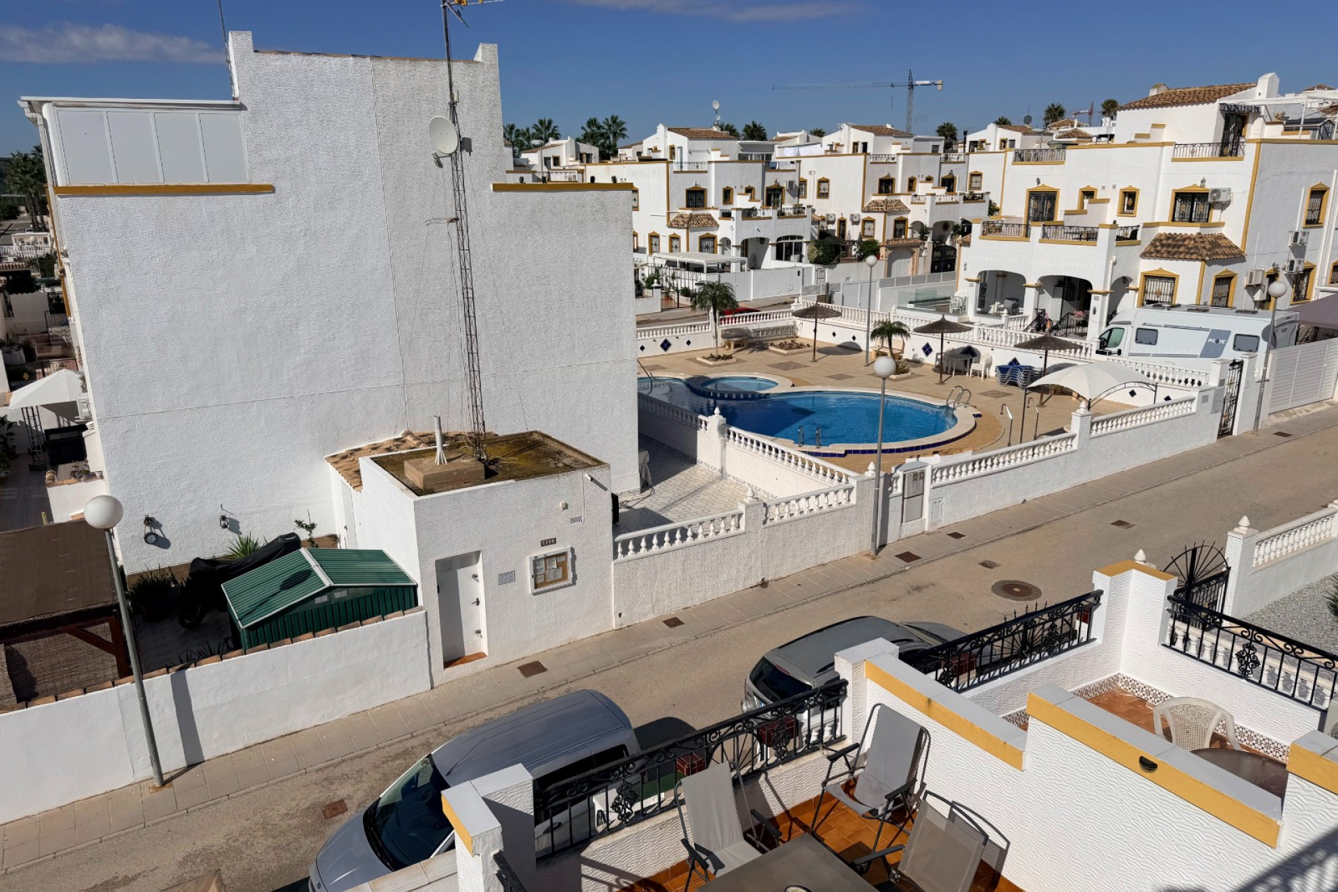 Herverkoop - Stadshuis - Orihuela - Entre Naranjos