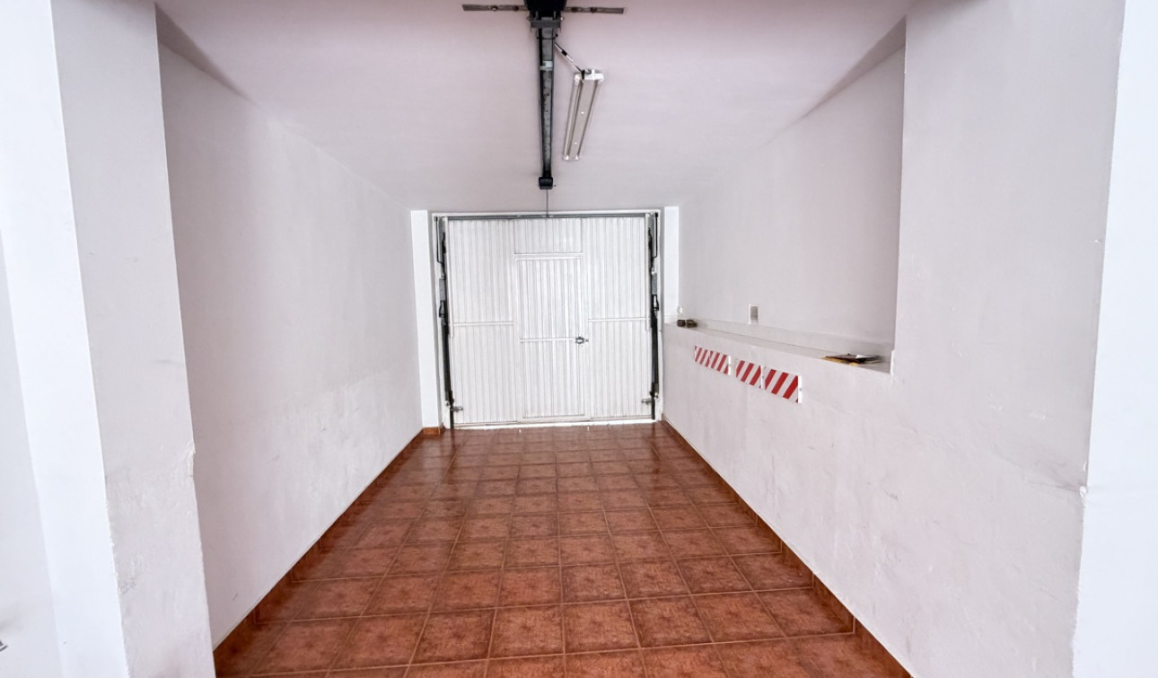 Herverkoop - Stadshuis - Pilar de la Horadada - Pilar De La Horradada