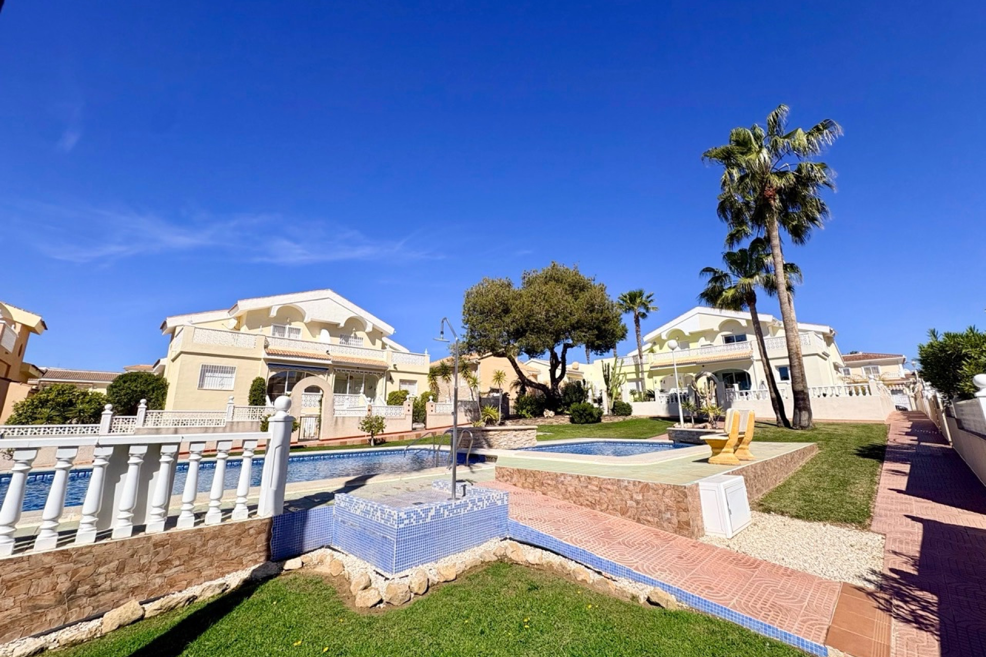 Herverkoop - Stadshuis - Rojales - Ciudad Quesada