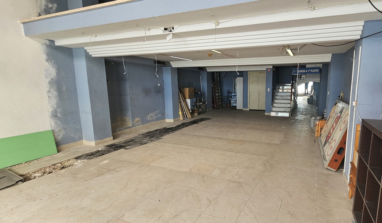 Herverkoop - Stadshuis - Torrevieja - Centro