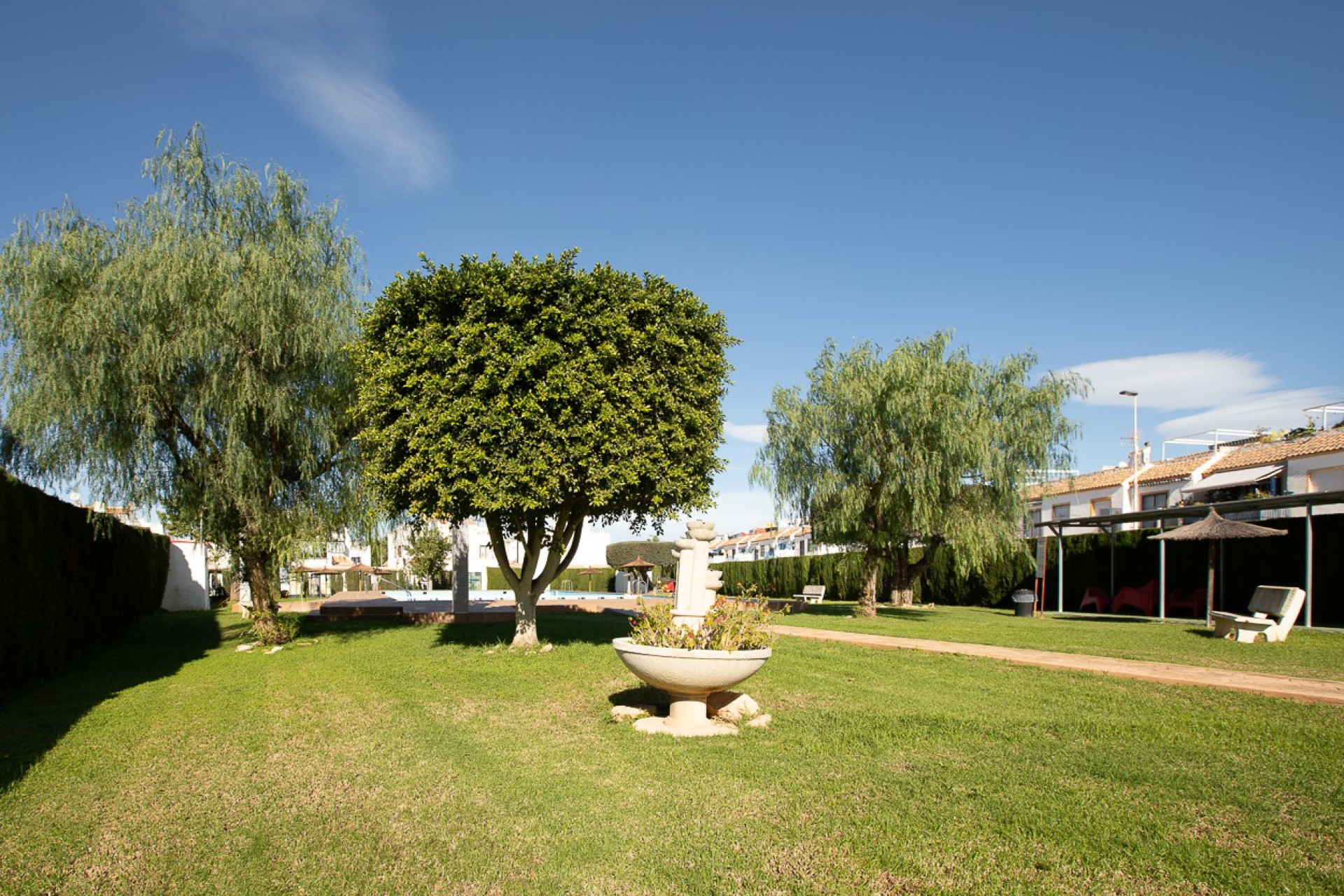 Herverkoop - Stadshuis - Torrevieja - Jardin Del Mar