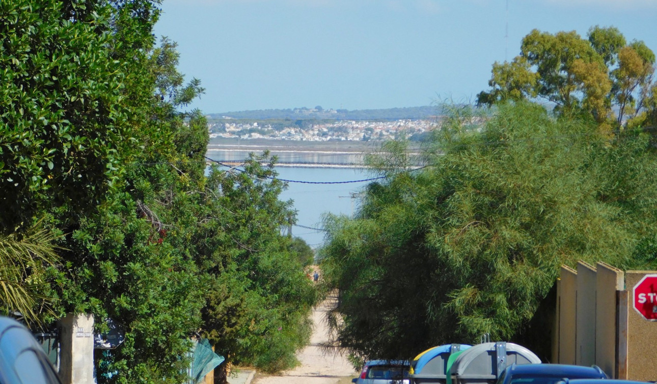 Herverkoop - Stadshuis - Torrevieja - Lago Jardin